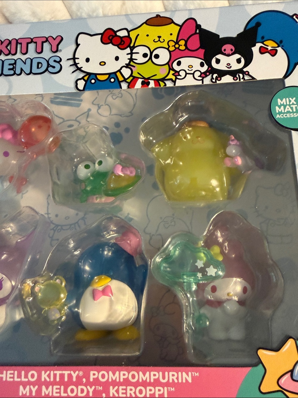 Hello Kitty Dreamland 6-Figure Pack - Pink, Blue, Yellow, Green, Purple, White - Picture 4 of 6